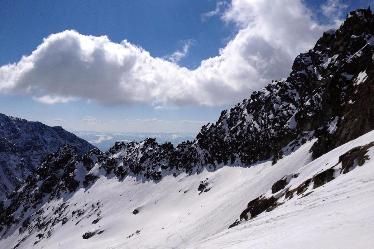 Zlomisková dolina, Železná brána, Dračie sedlo