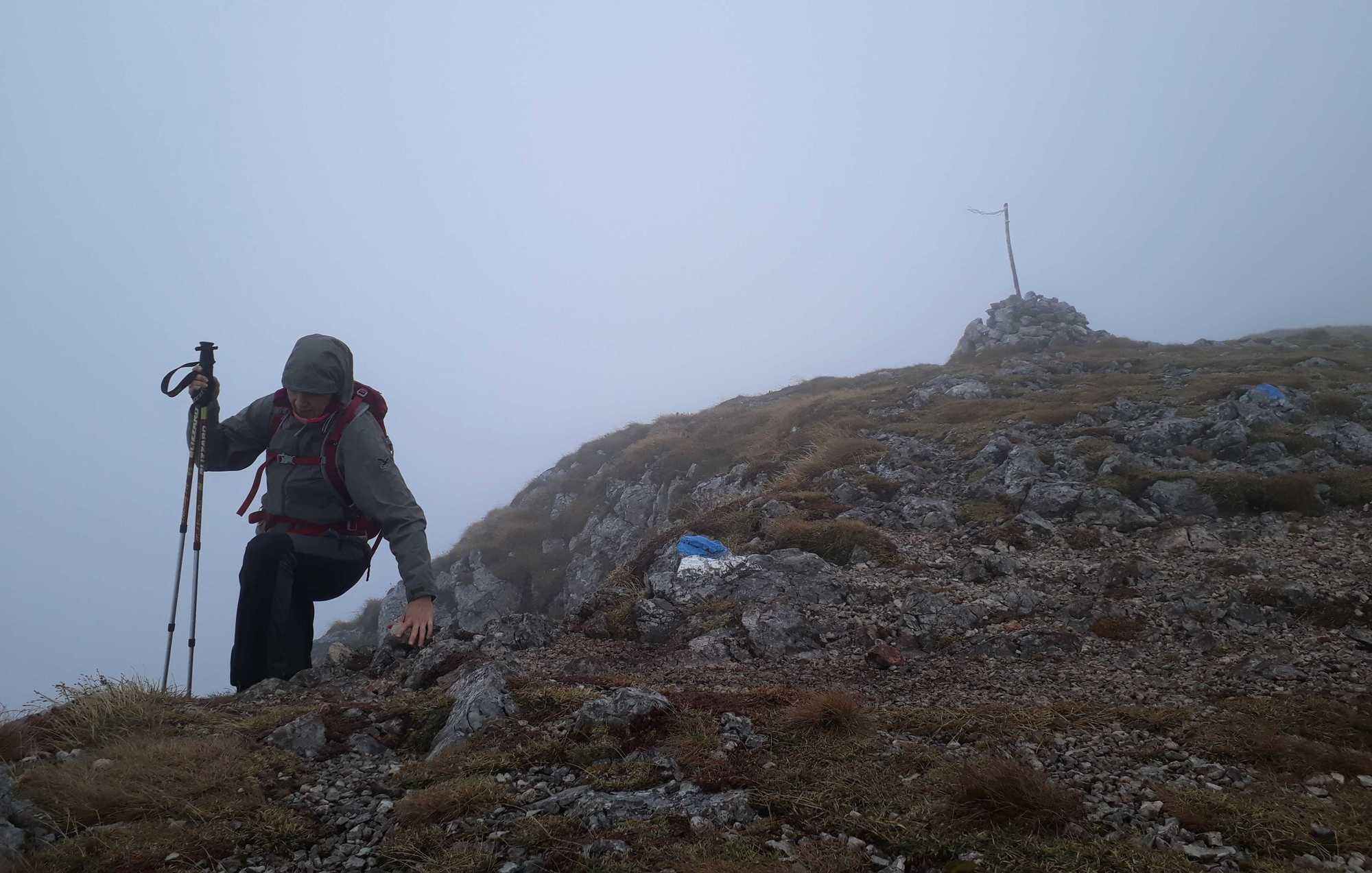 Koniec Nandlgratu na vrcholovom plató Schneebergu