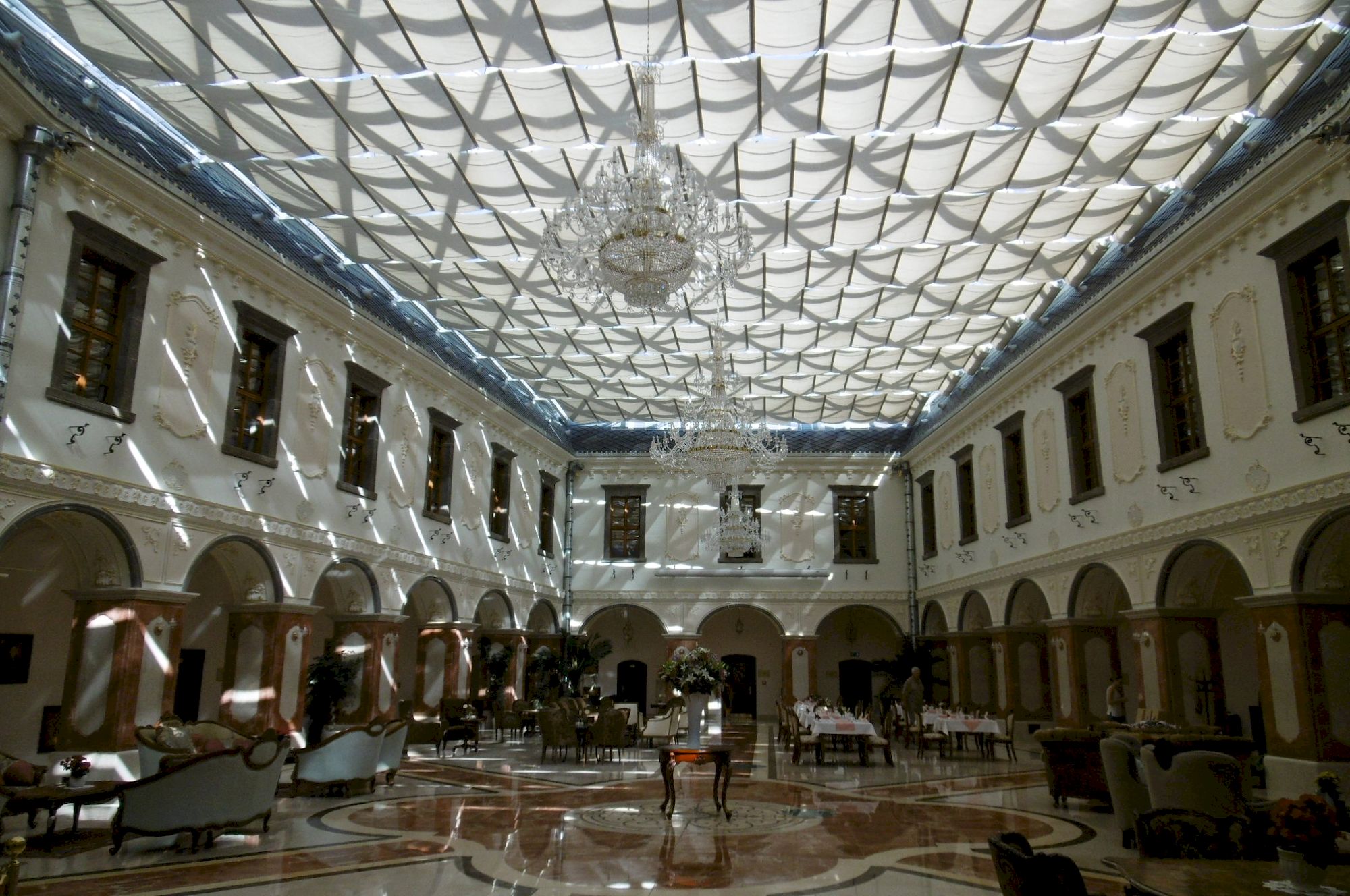 Halič zámocký hotel Galicia Nueva 2