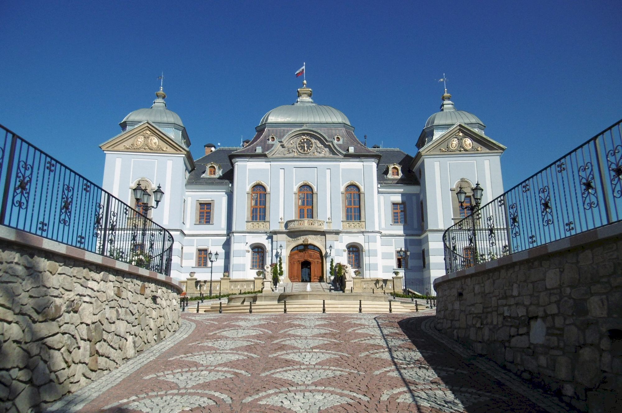 Halič zámocký hotel Galicia Nueva