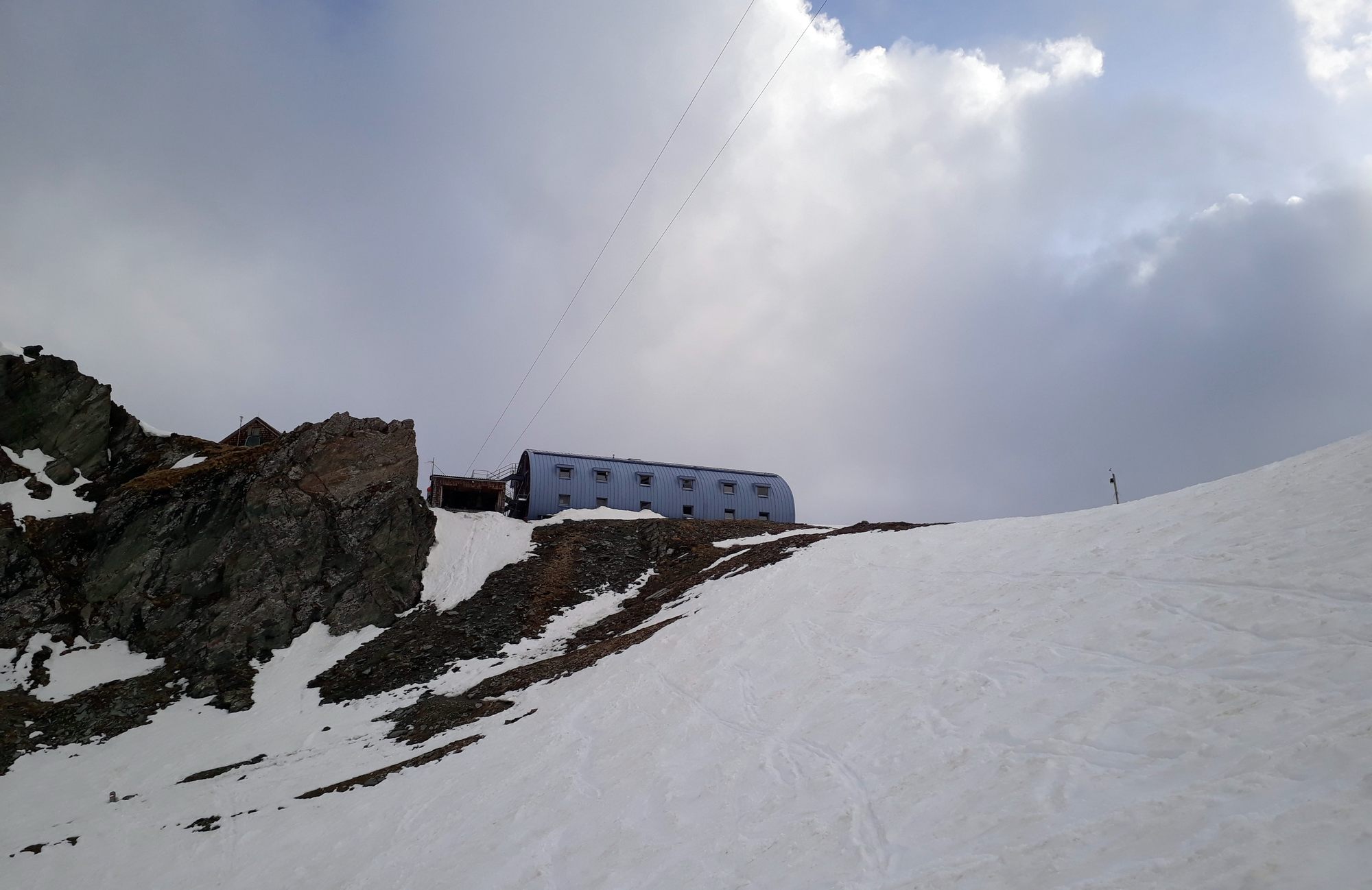 Tesne pod Studlhutte
