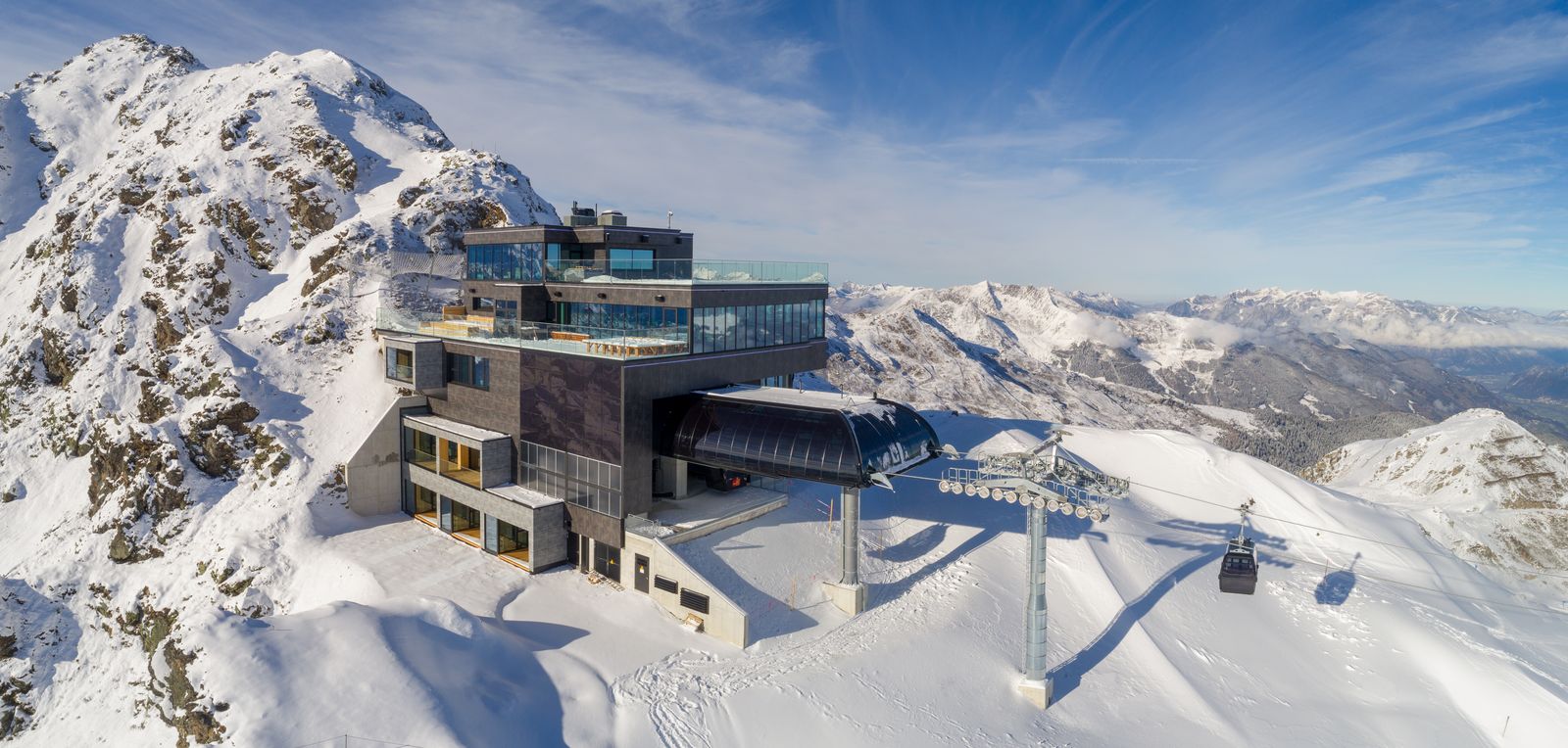 Hochzillertal reštaurácia Albergo exteriér 2 becknaphoto