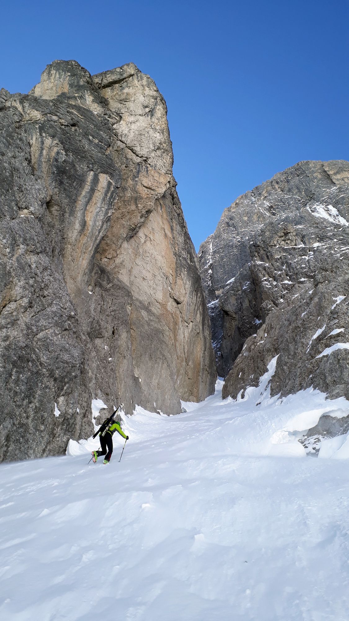 Vstup do žľabu Canalone Omicida