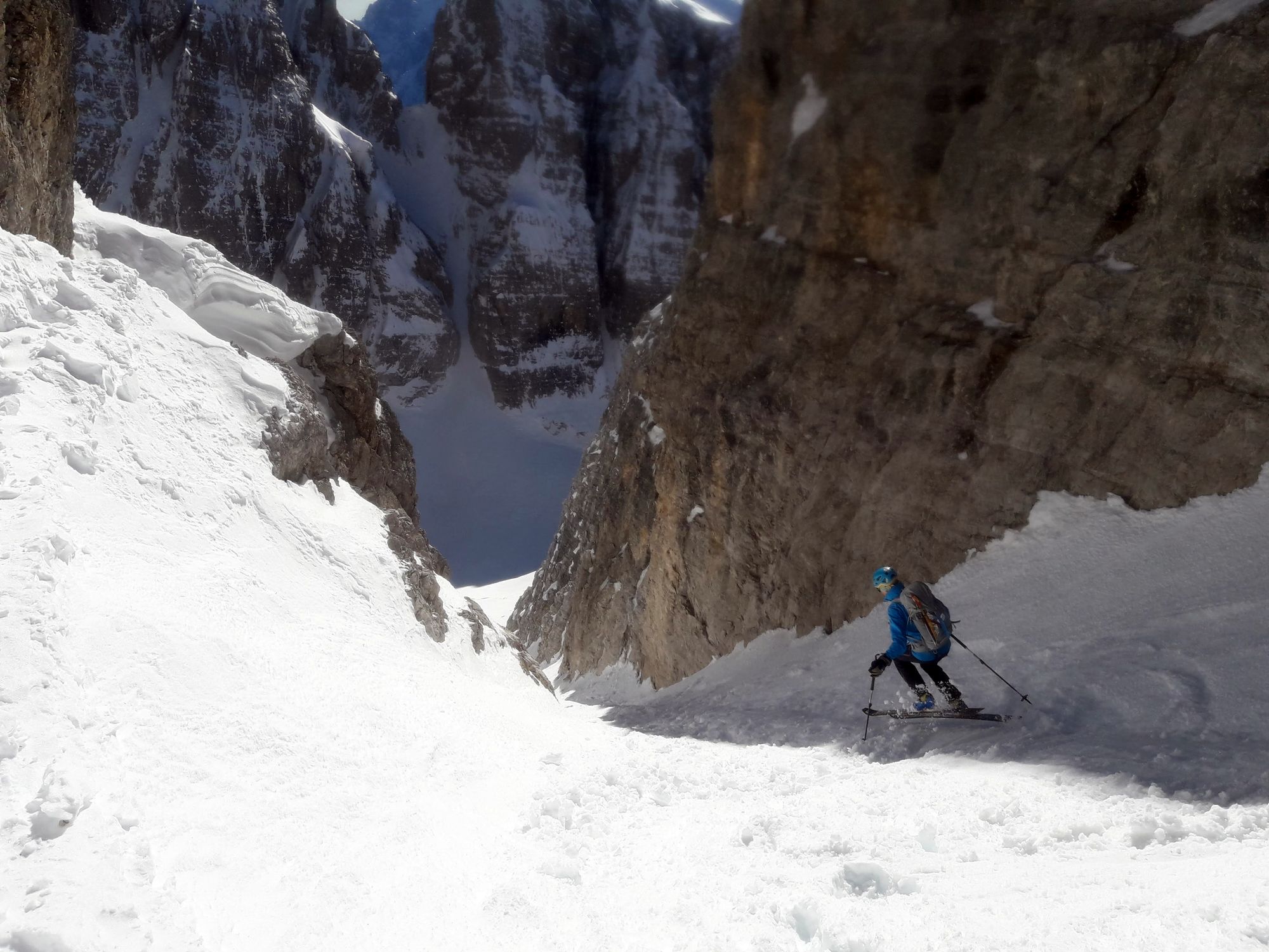 Zjazd zo sedla Forcella Alta di Popera (1)