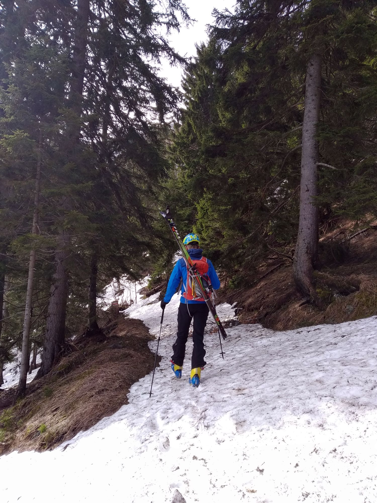 01 Chodník od chaty ku žľabu