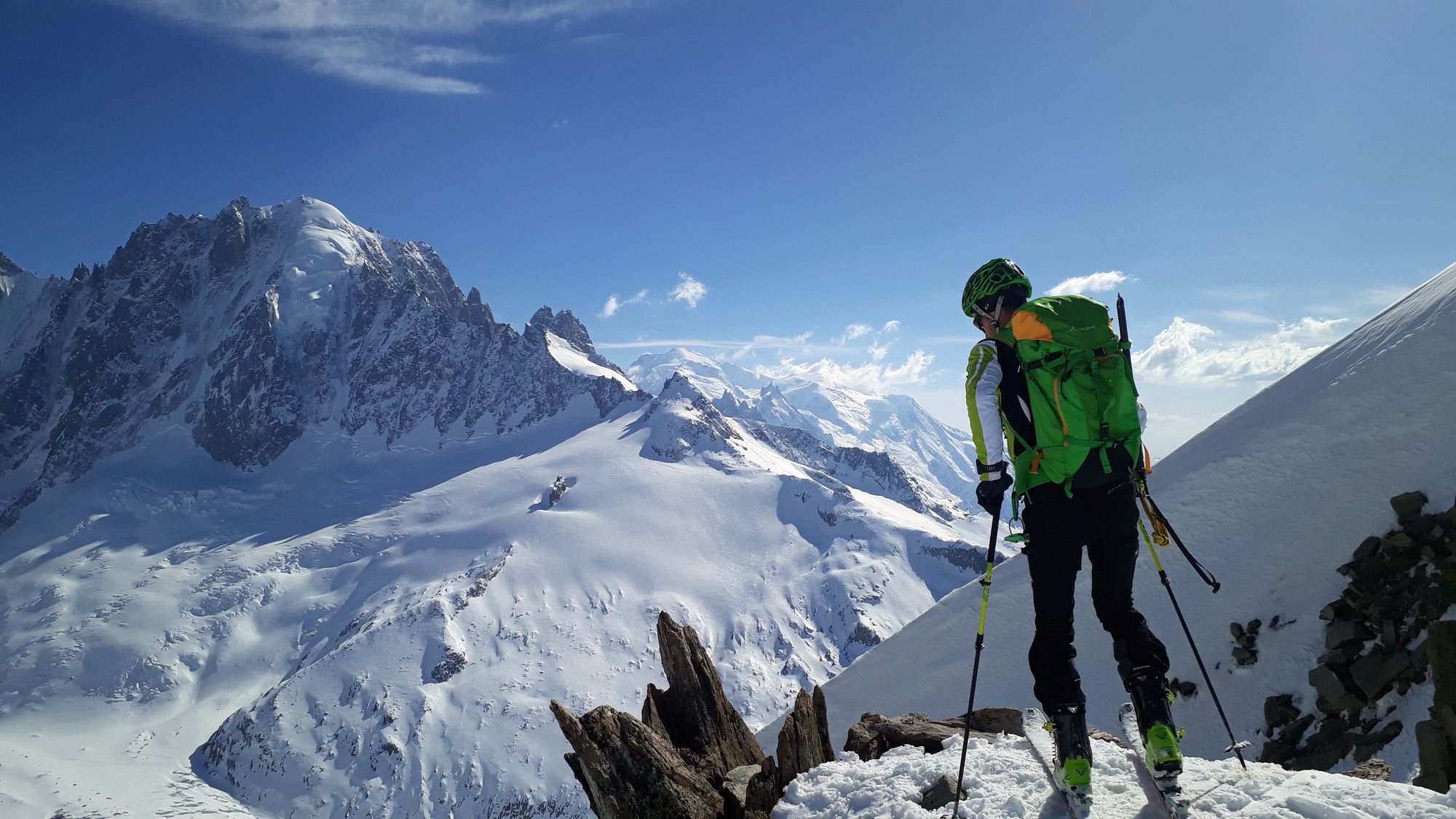 22 Col du Passon s Mont Blancom v pozadí