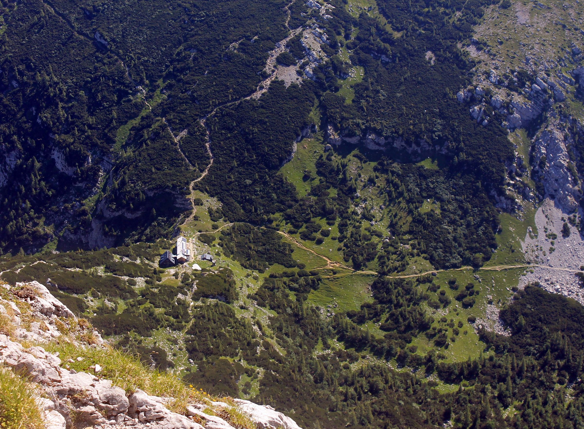 15 Hochtor - výstup cez Josefinensteig, pohľad na chatu