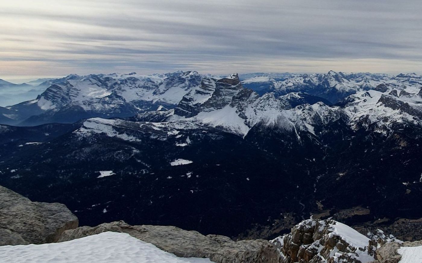 00 Monte Pelmo v strede pohľad z vrcholu Monte Antelao