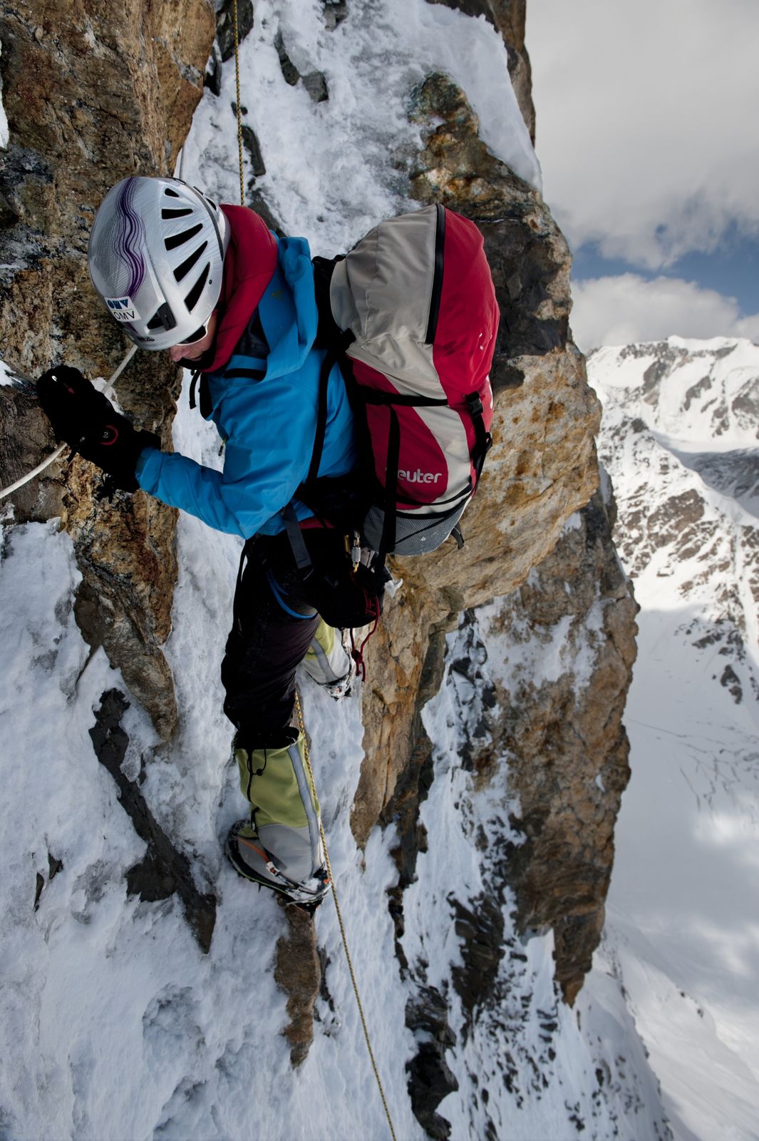 Gerlinde Kaltenbrunner na K2 v roku 2011 (foto T. Heinrich)