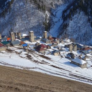 05 Gruzínsko Svanetia: Adishi - jedna z kaukazských malebných dediniek, kde sa zastavil život