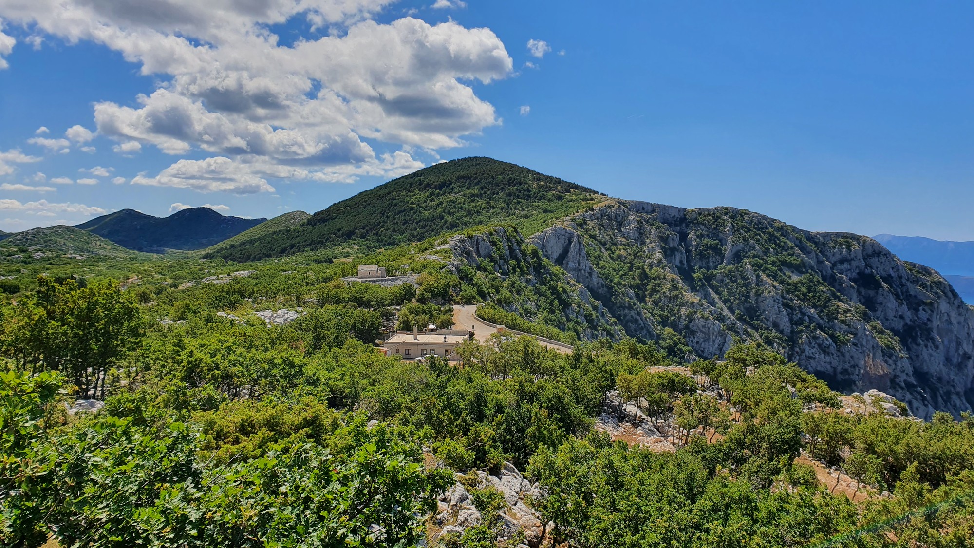 Sveti Jure 20 Reštaurácia Vrata Biokova