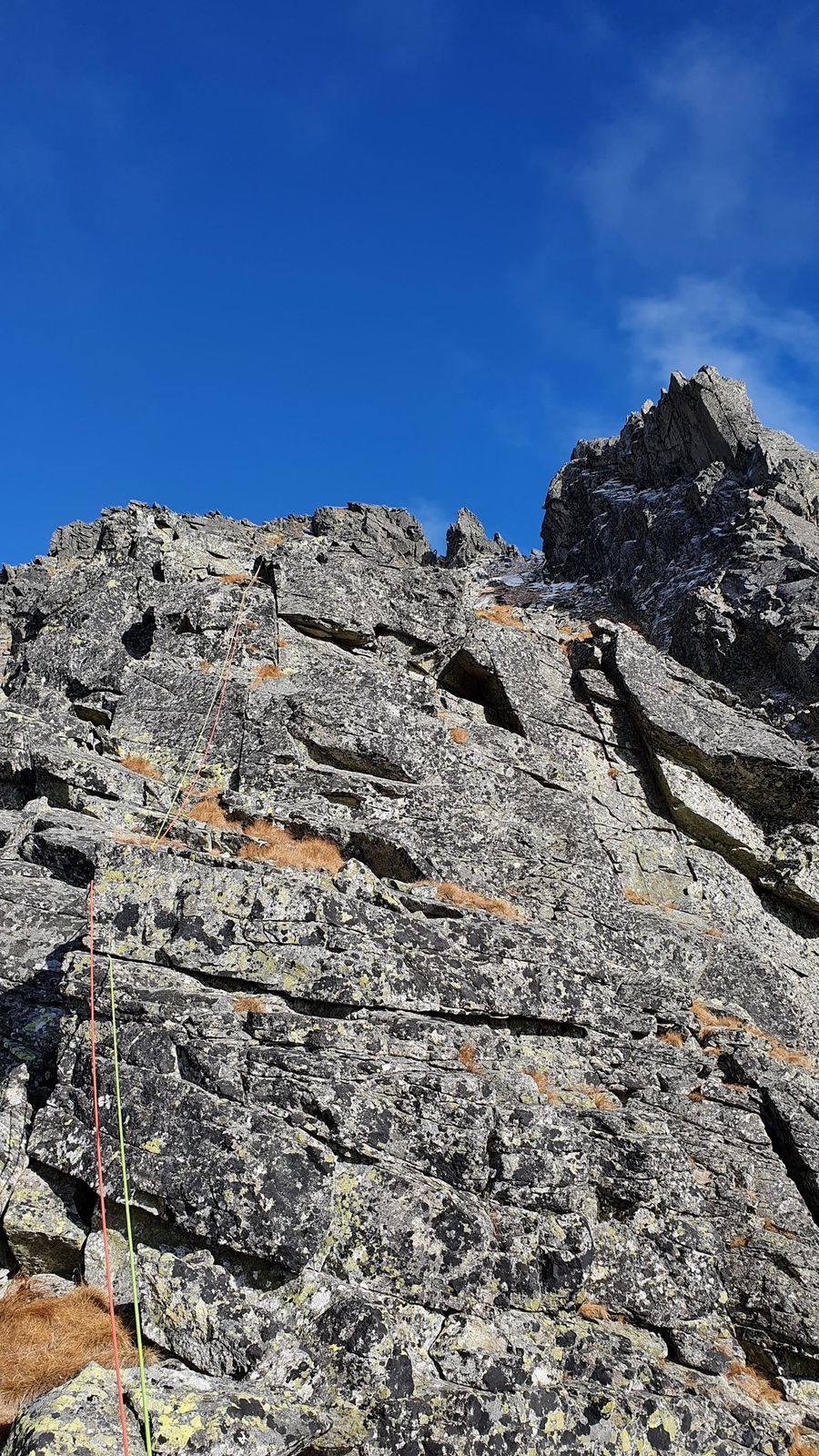 11 Lavým rebrom z na Strbské Solisko z Furkotskej doliny