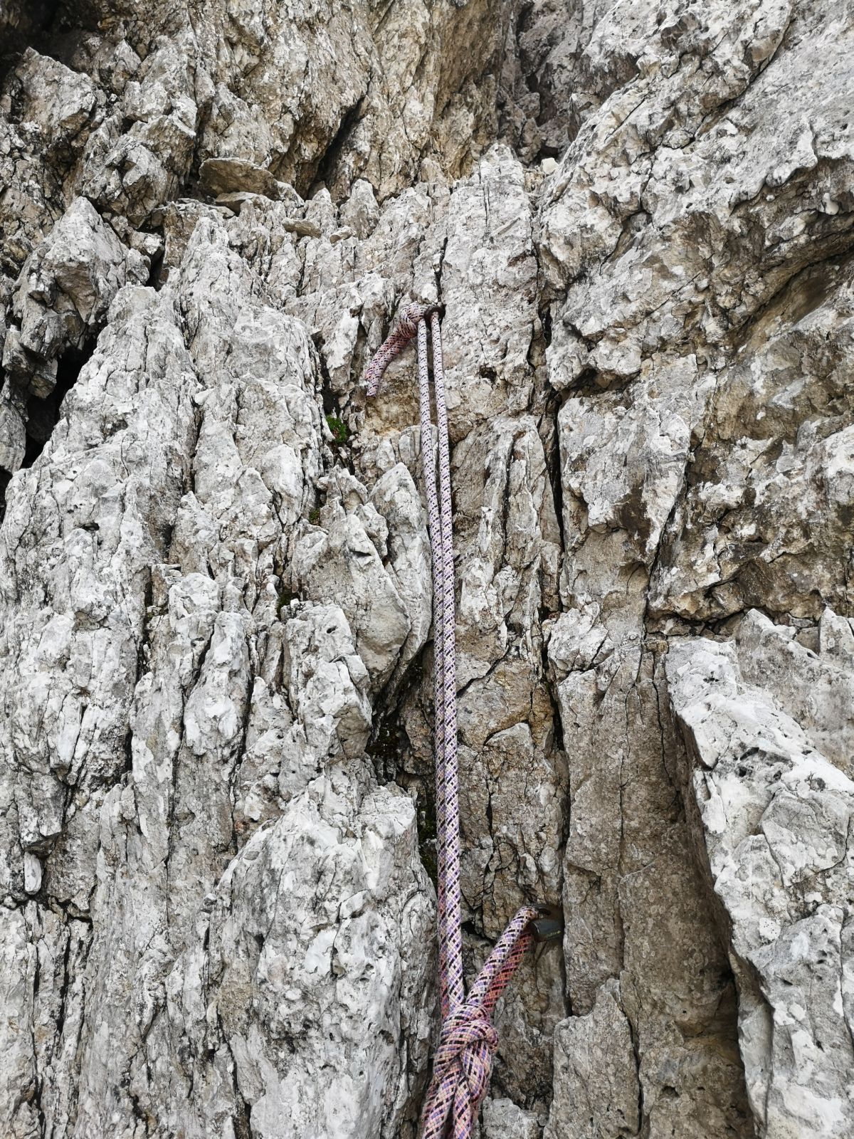 12 Lezenie na Punta Col de Varda, starý štand