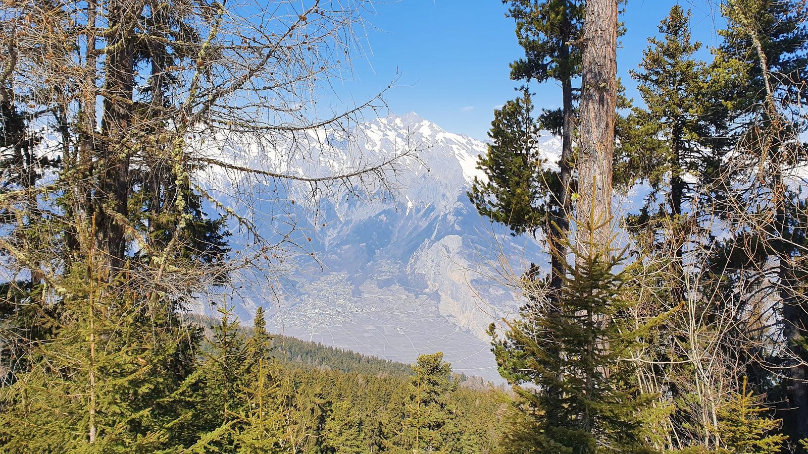 04 Nendaz - Tracouet: výhľad do údolia Rhony