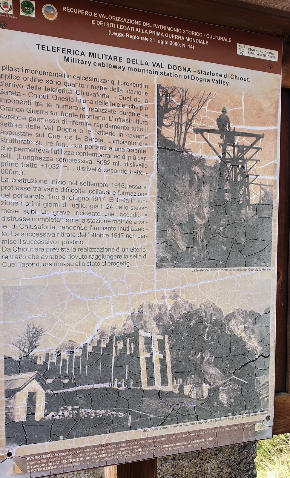 10 Tabuľa o bývalej vojenskej lanovke