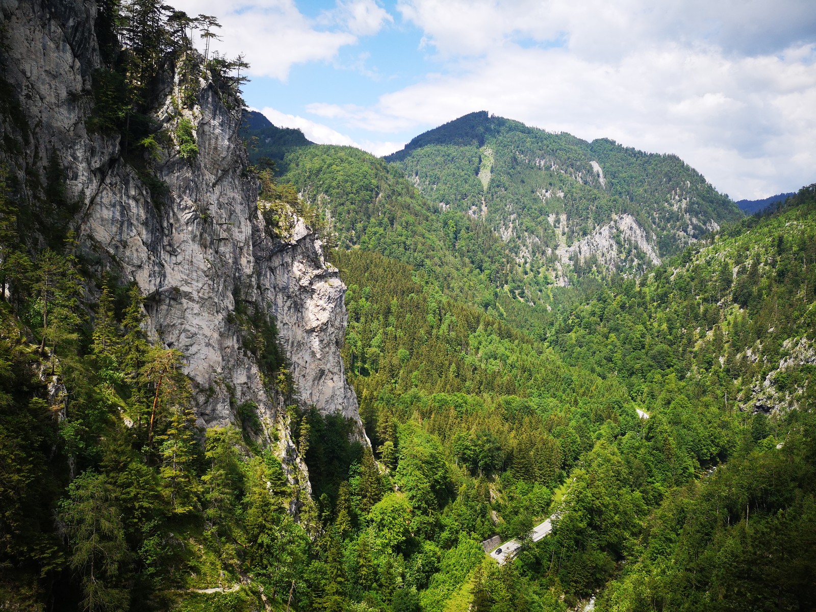 Weichtaler Trachtenkirtag (8) pohľad do údolia