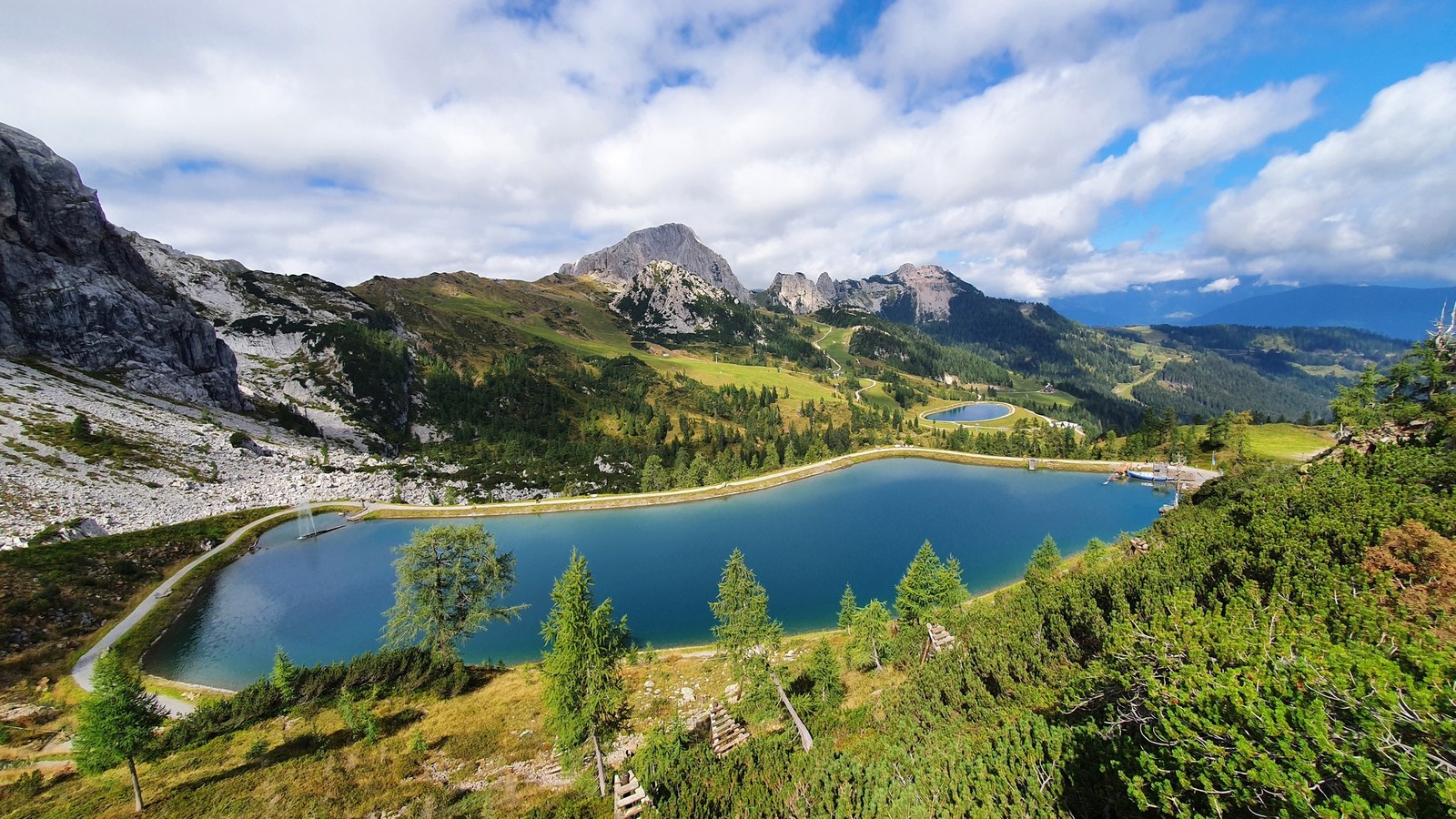 Via ferrata Winkelturm Ostgrat (02) - zasnežovacie nádrže môžu byť pekné