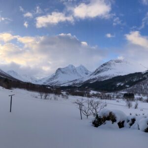 Norsko 2023 (03 D1) vyhlad do doliny