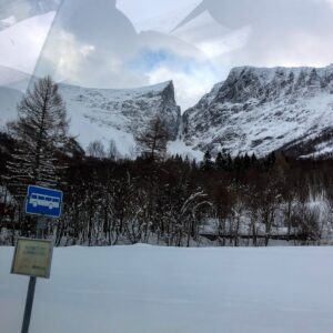 Norsko 2023 (08 D3) zlab medzi Klovetinden Storhylla