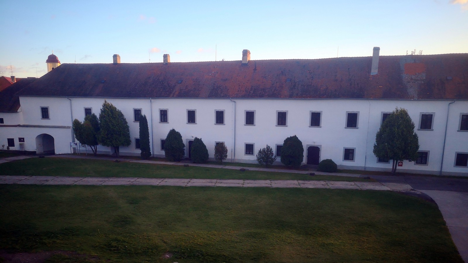 Levický hrad (5) Doobovský kaštieľ Levický hrad (5) Doobovský kaštieľ