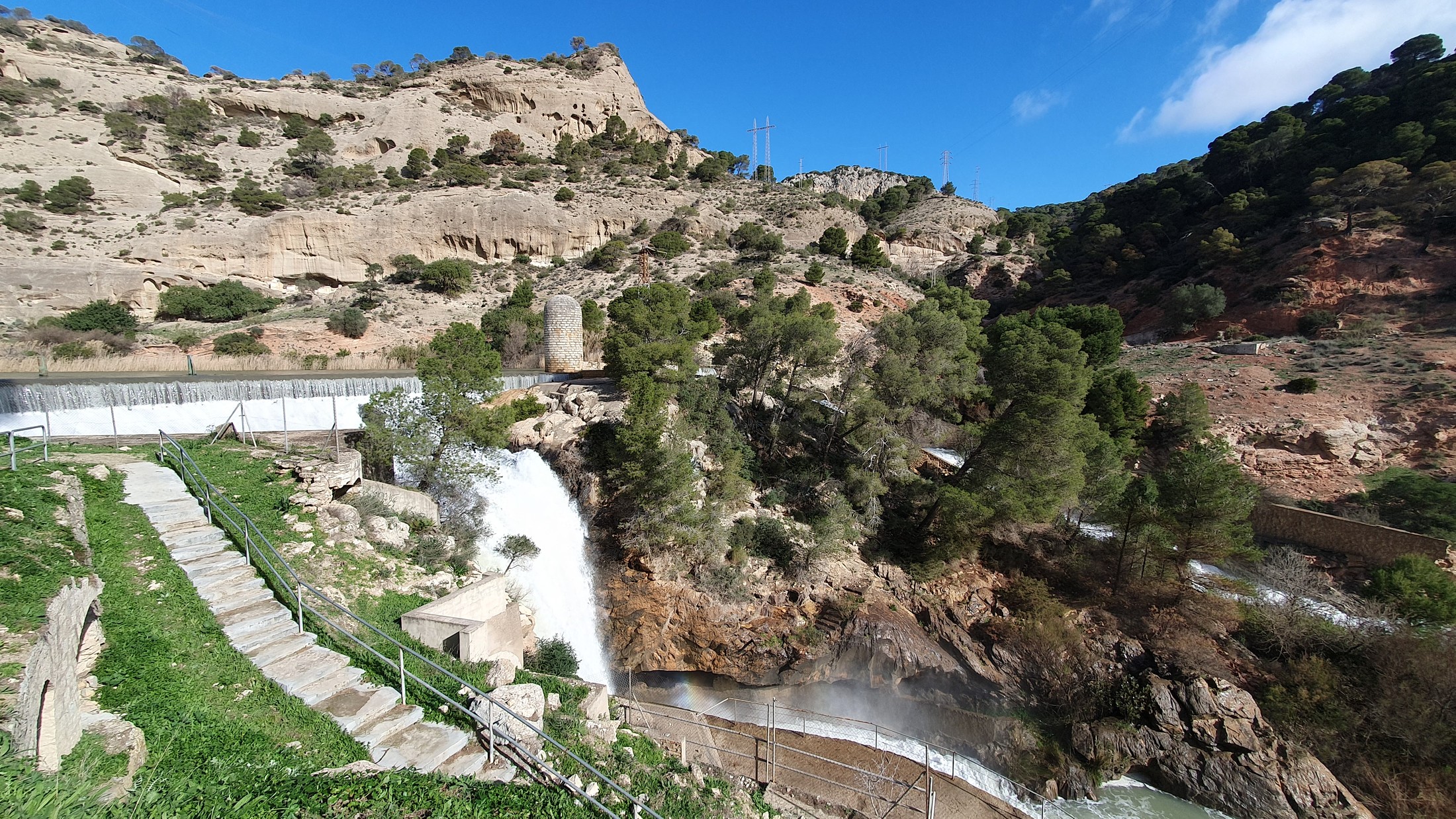 Caminito del Rey (05) - priehrada na začiatku Caminita