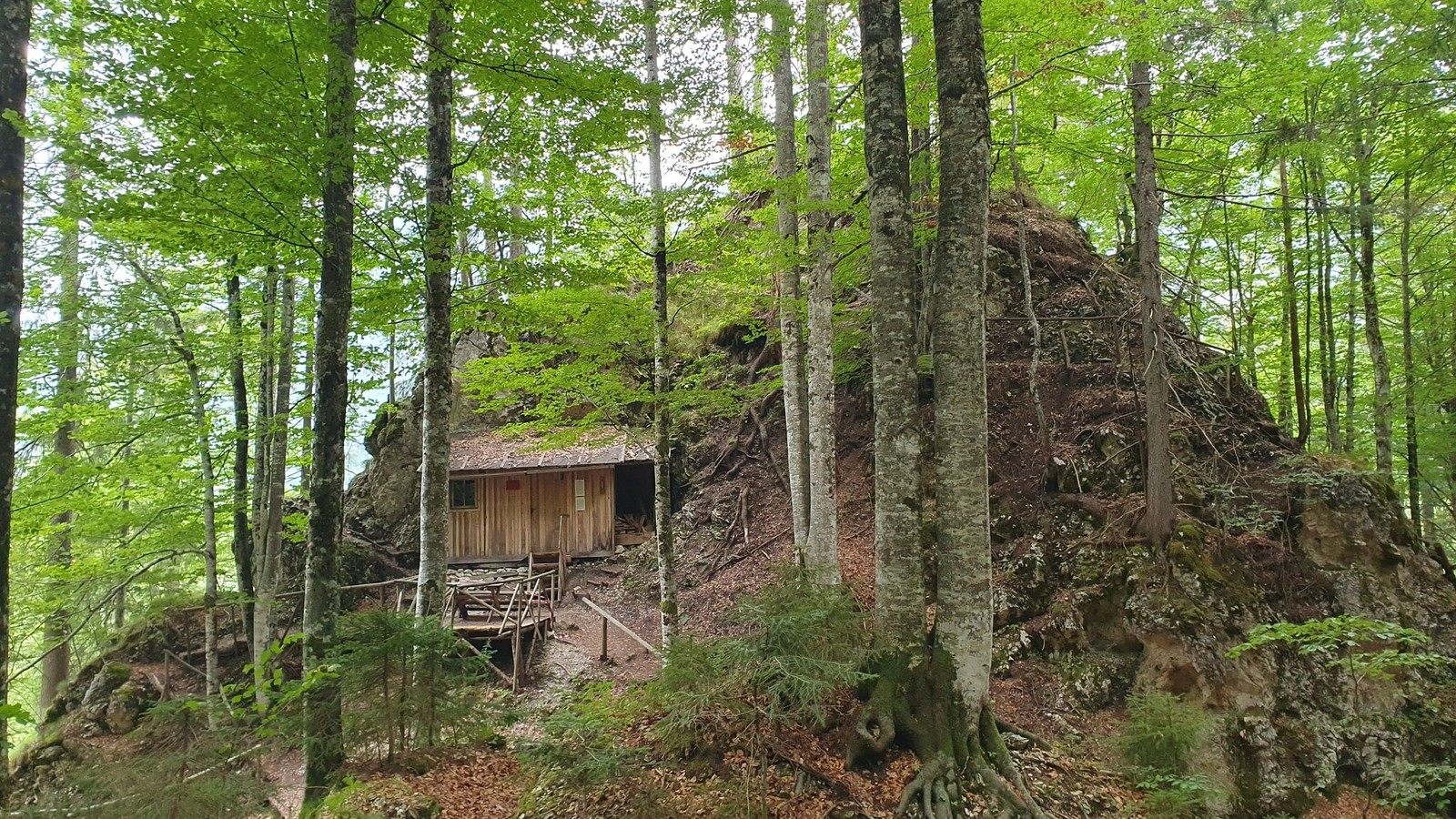 Cima del Cacciatore (03) - bunkre z 1. sv. vojny vo Val Saisera