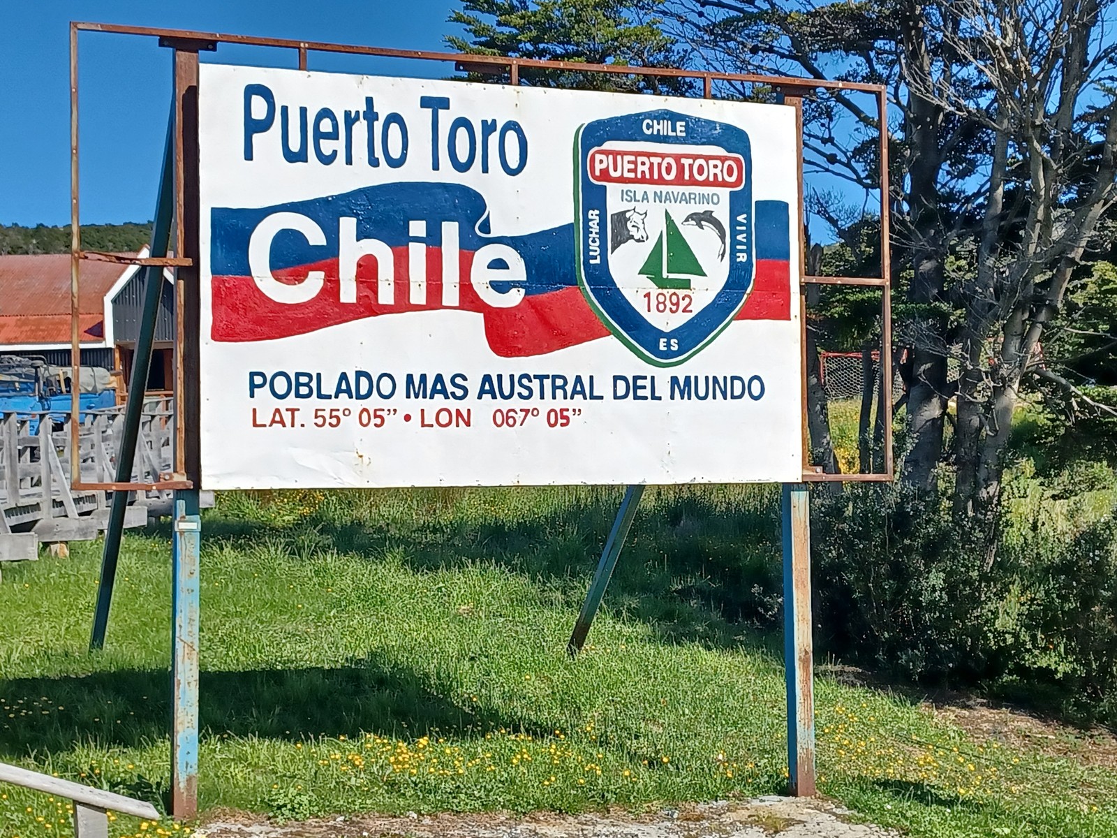 27 Puerto Toro