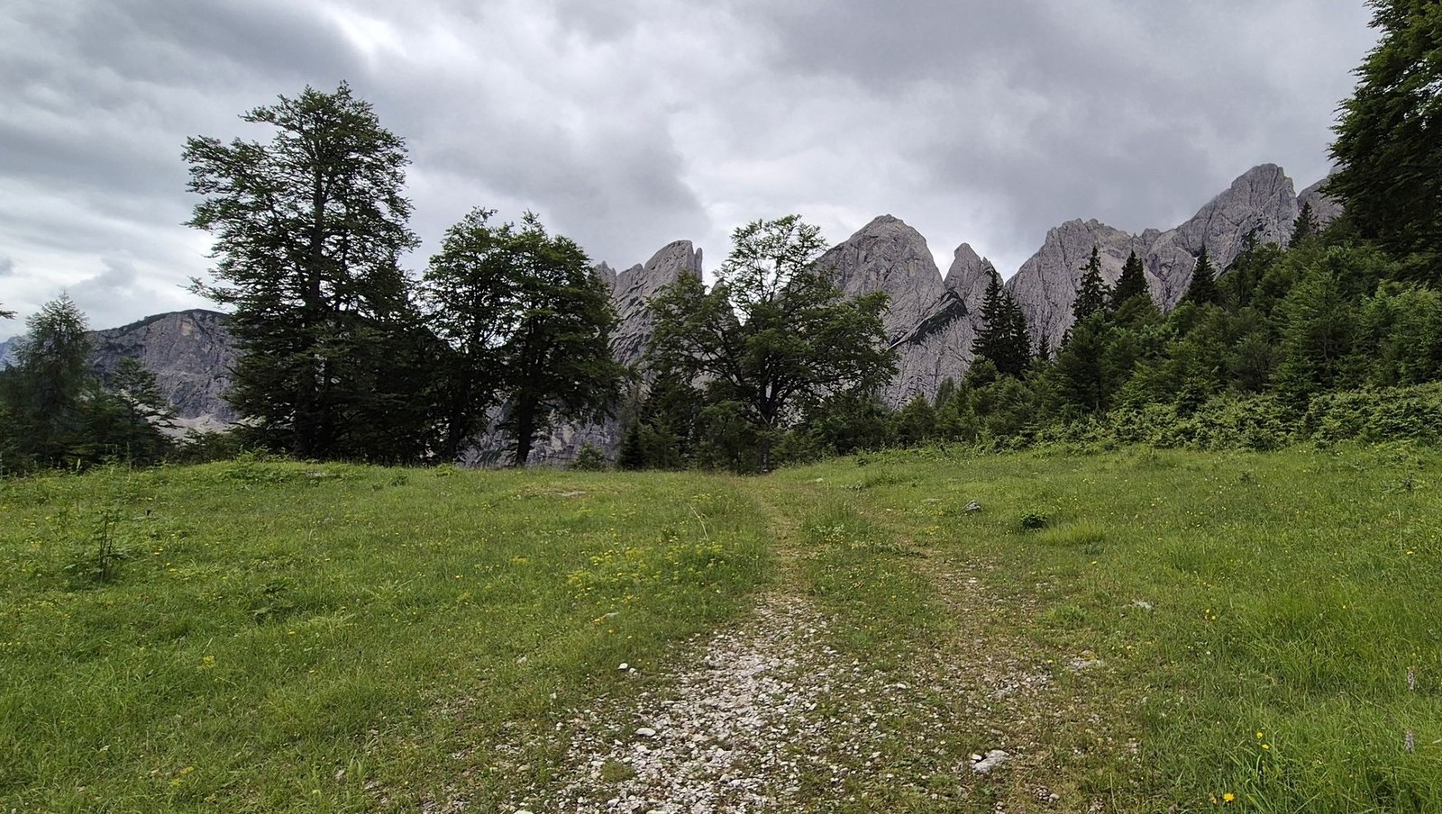 Cyklo Valle di Riofreddo (10) Tesne pred sedlom Prasnig