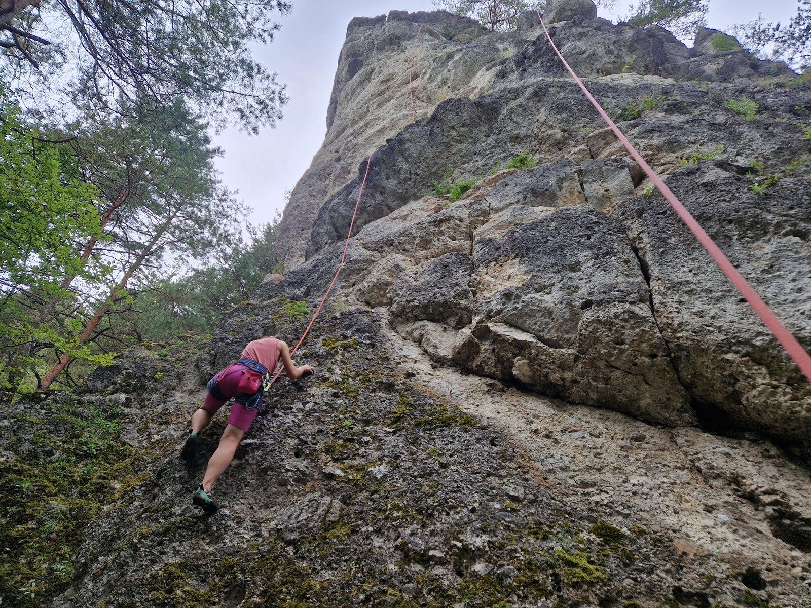 Lezecka oblast Durdove (25) lezenie na Pravú vezu, cesta bez mena
