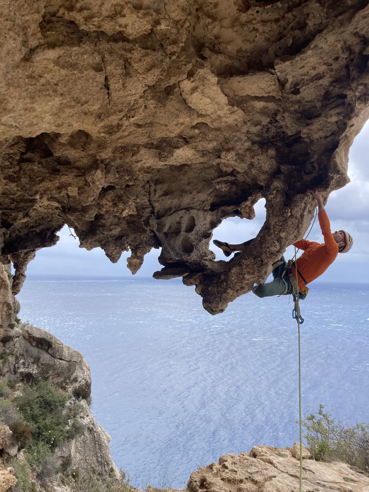 Malta (03) Tufa fis sod 6b nástup do cesty cez okno