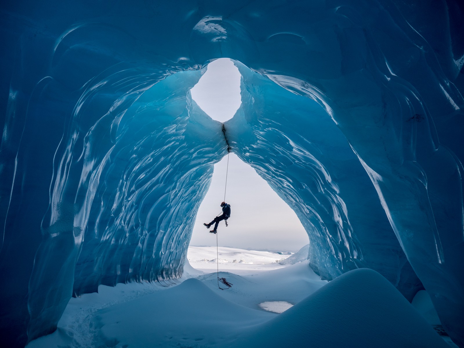 Za domom v zime Marek Čavojský