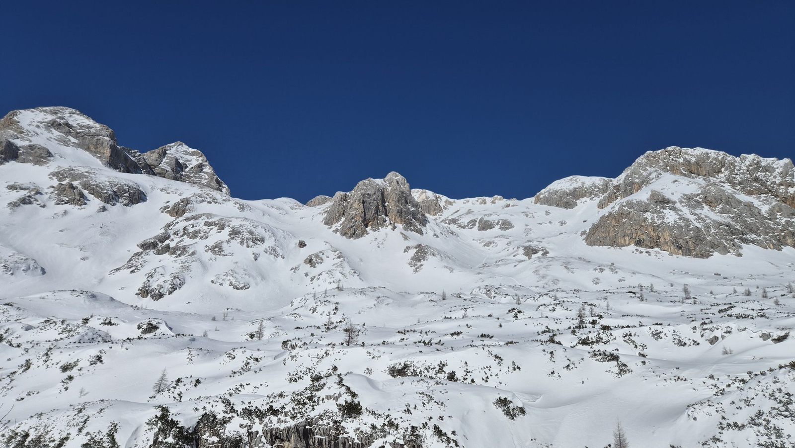 Skialp Triglav cez dolinu Krma (09) Krasová planina