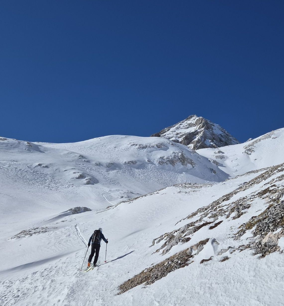 Skialp Triglav cez dolinu Krma (13) Už vidno Malý Triglav