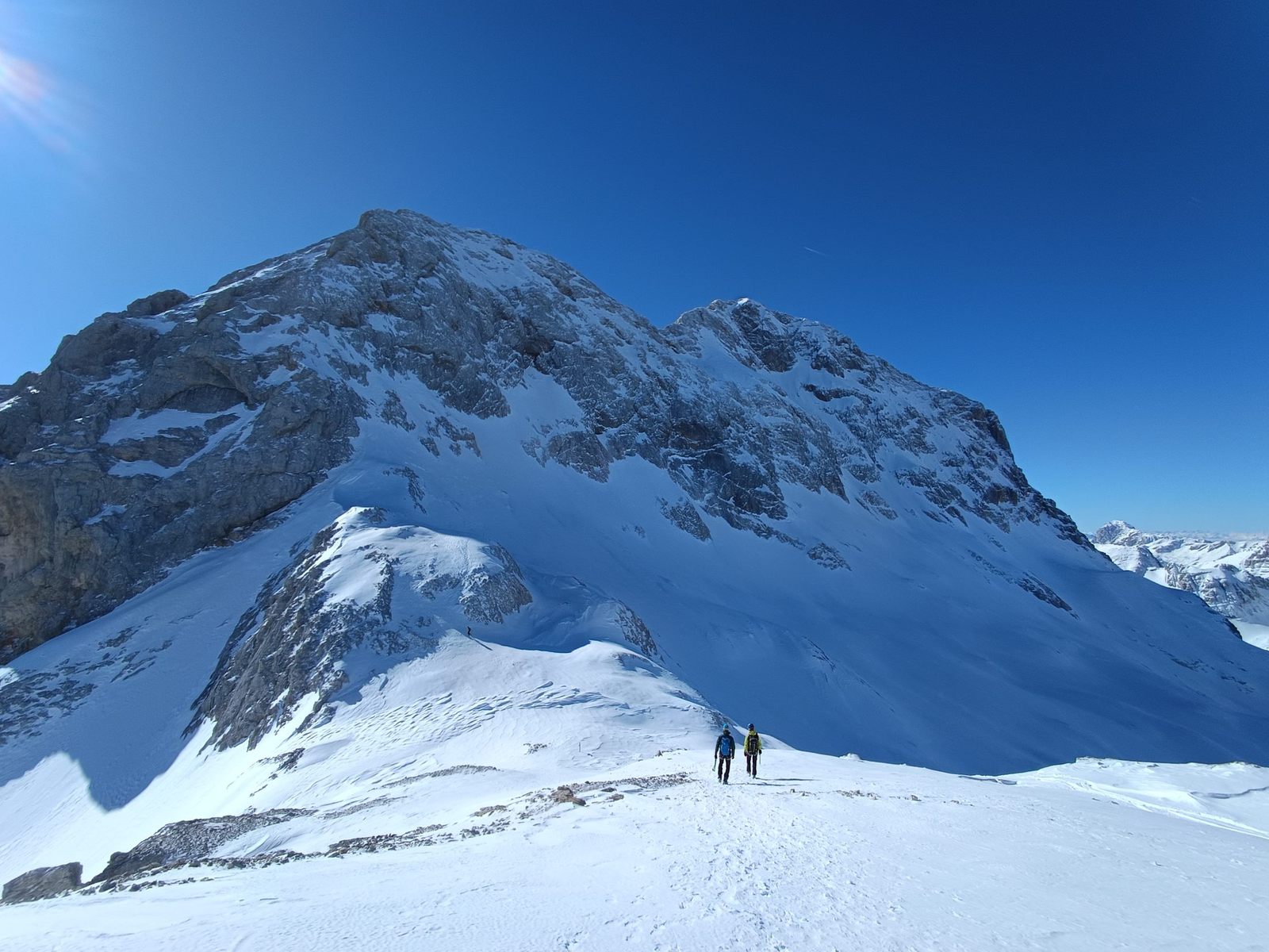 Skialp Triglav cez dolinu Krma (18) Začiatok vrcholového útoku