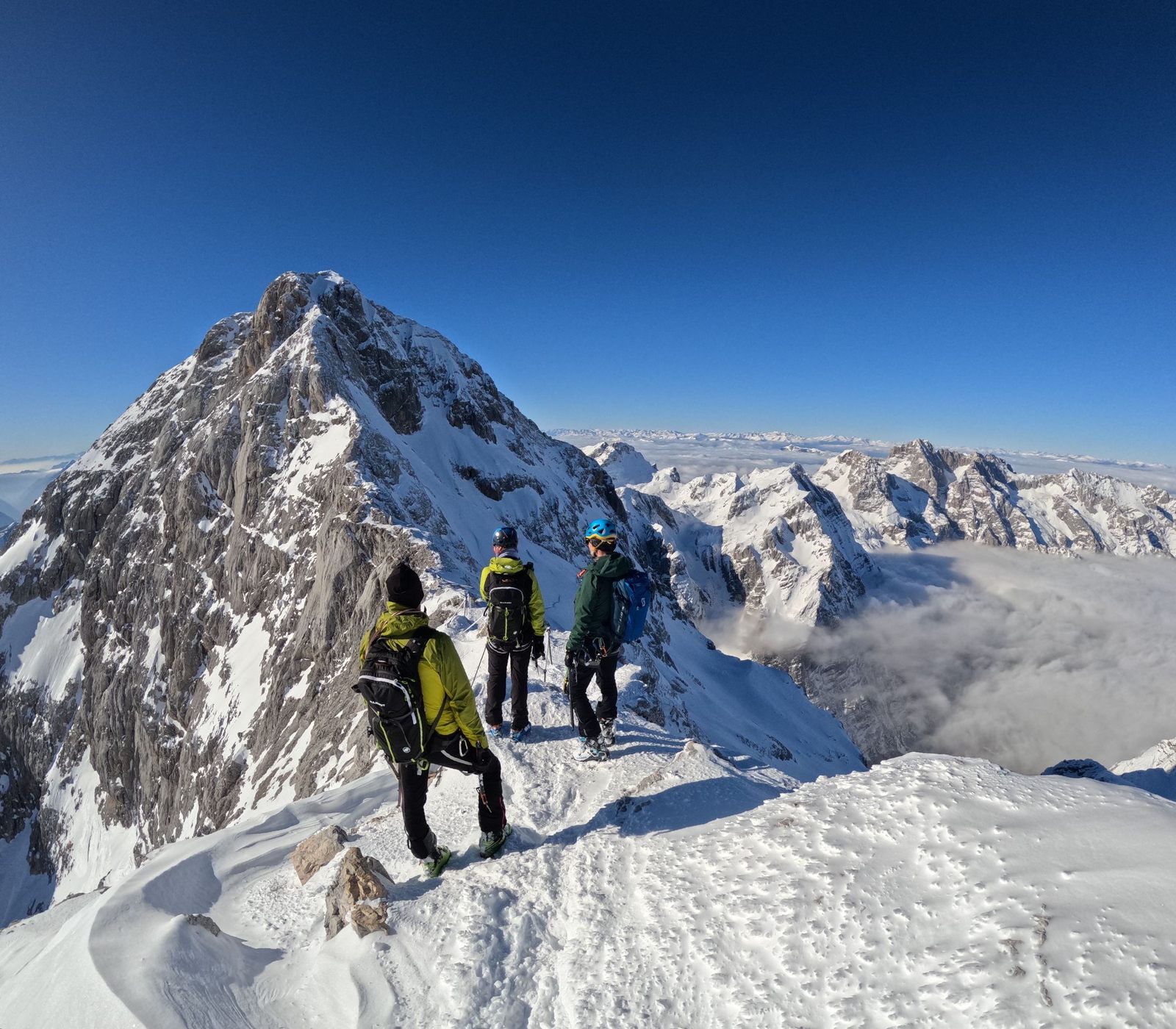 Skialp Triglav cez dolinu Krma (26) Pred prechodom z Malého na veľký Triglav
