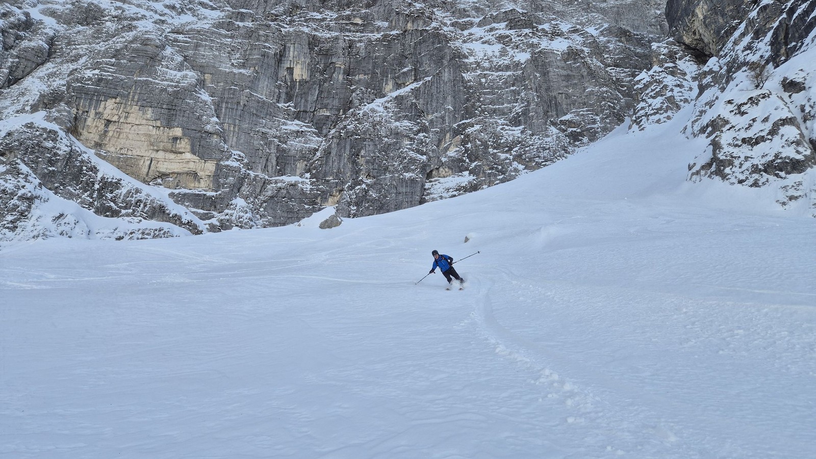Skialp Montasio sever Forcella Mazzeni (19) Svahy pod Forcella Mazzeni