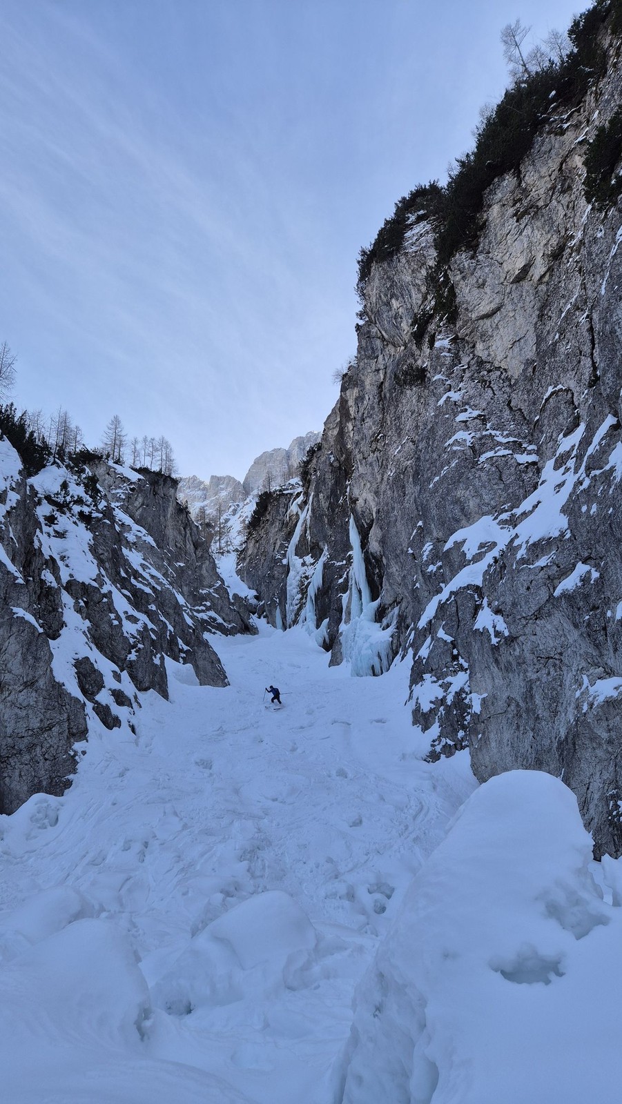 Skialp Montasio sever Forcella Mazzeni (22) Kňon pri návrate