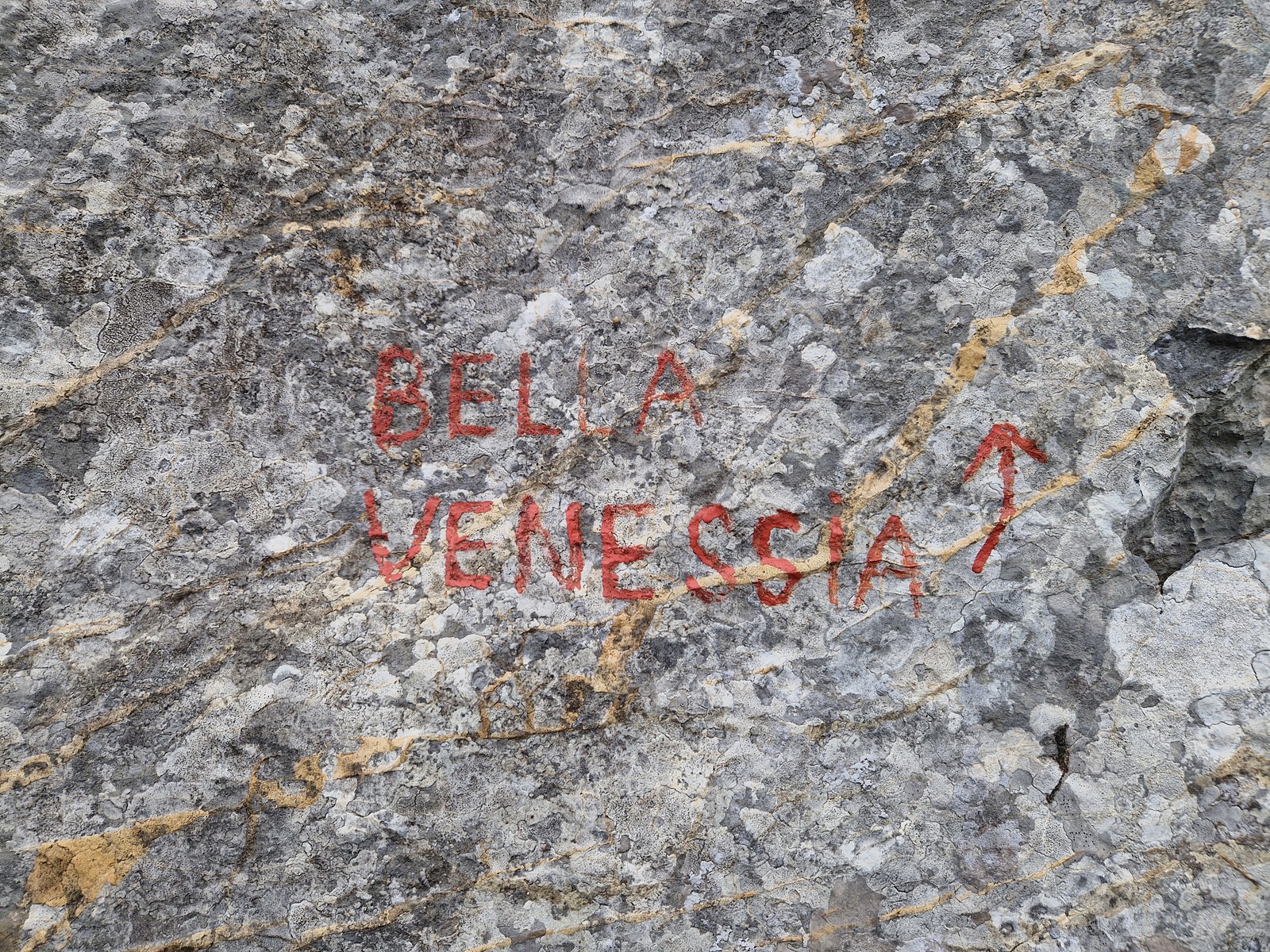 Bella Venessia (3) označenie cesty na skale