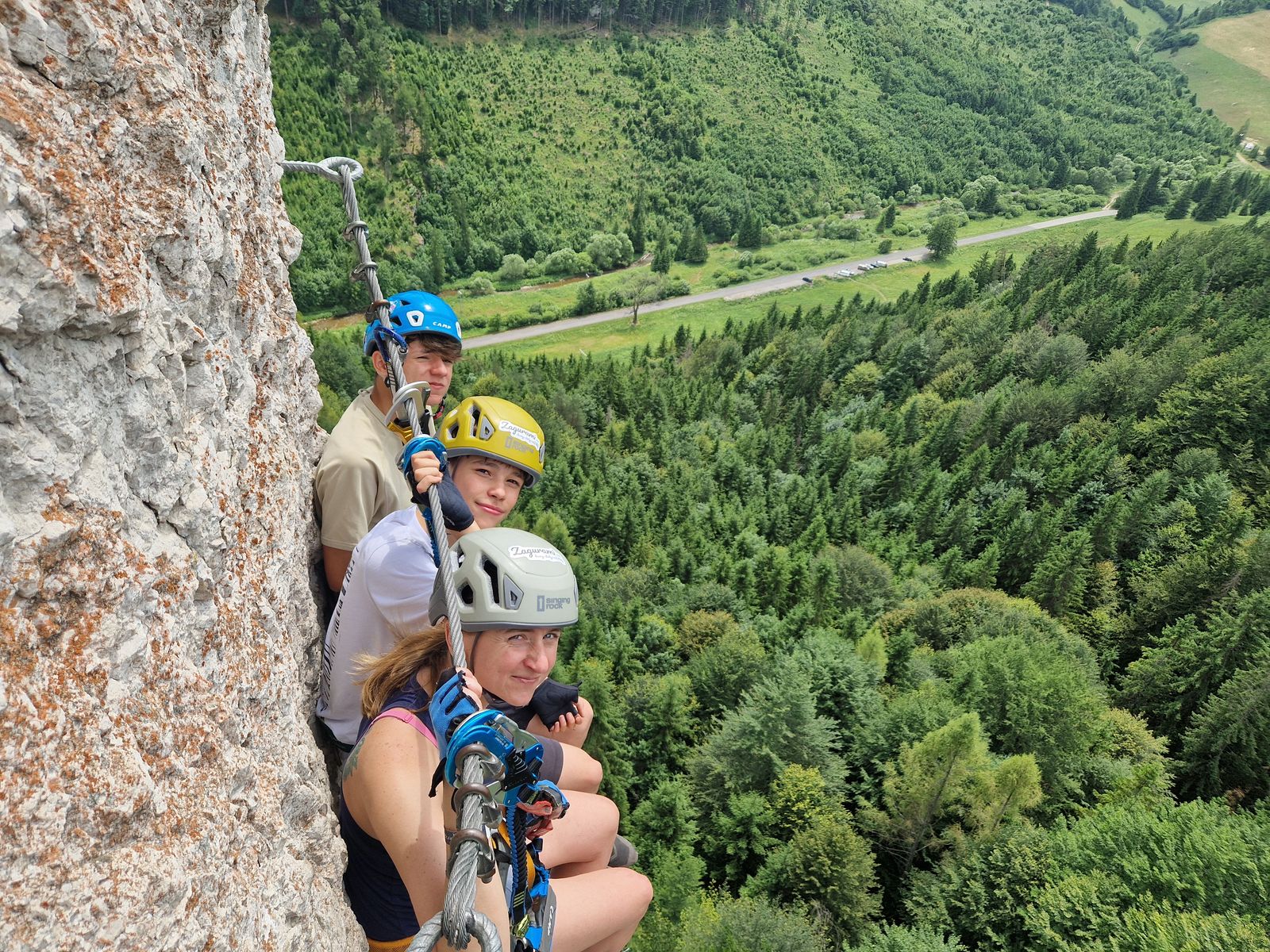 Dve veže (15) lavička na trase č 4