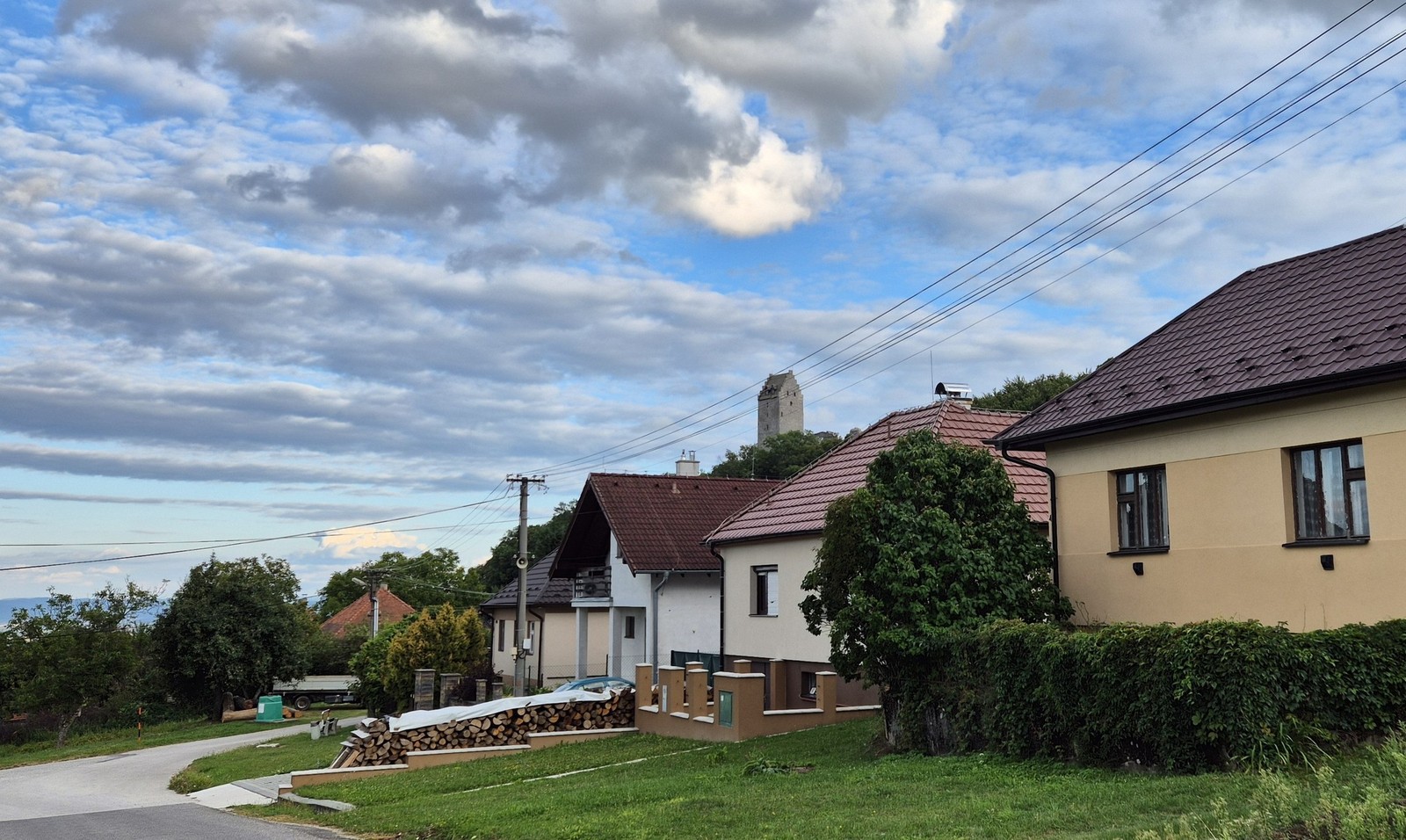 Cyklotrasa okolo Duchonky (13) Podhradie a Topoľčiansky hrad