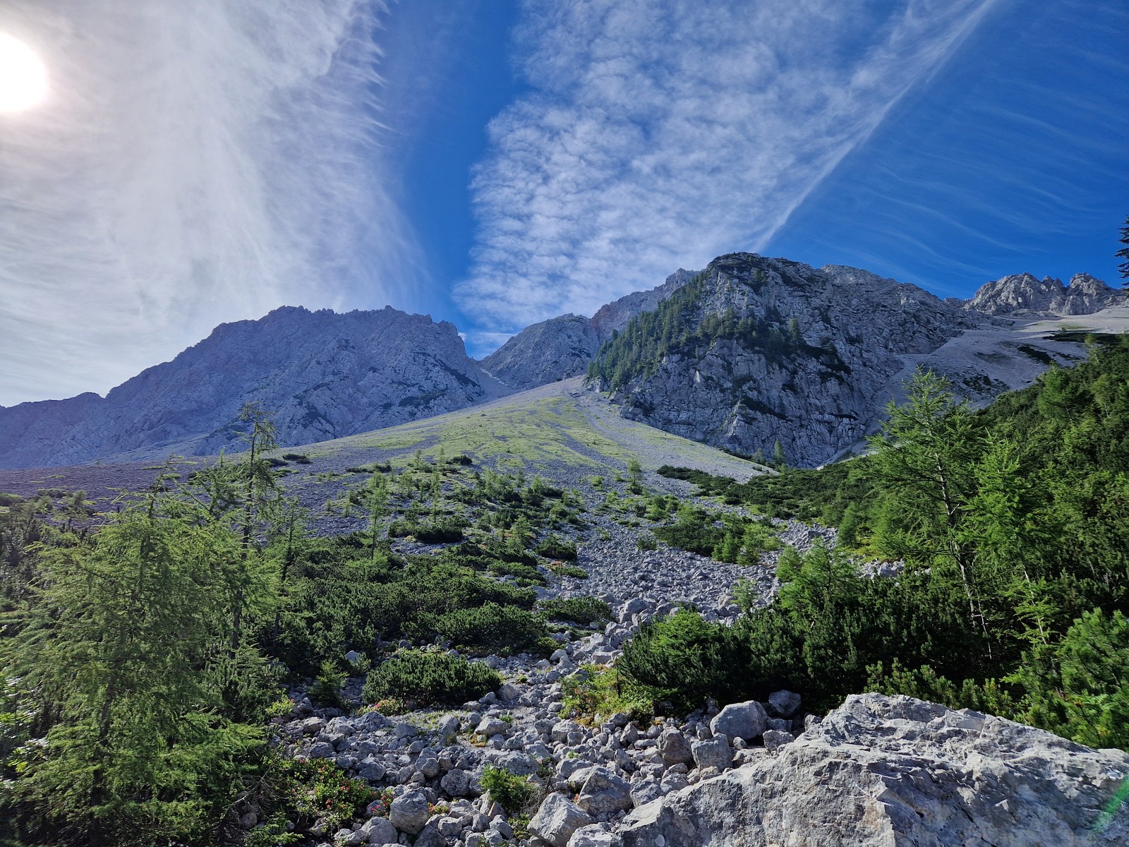Klagenfurter Spitze (2) náš ciel je úplne vľavo