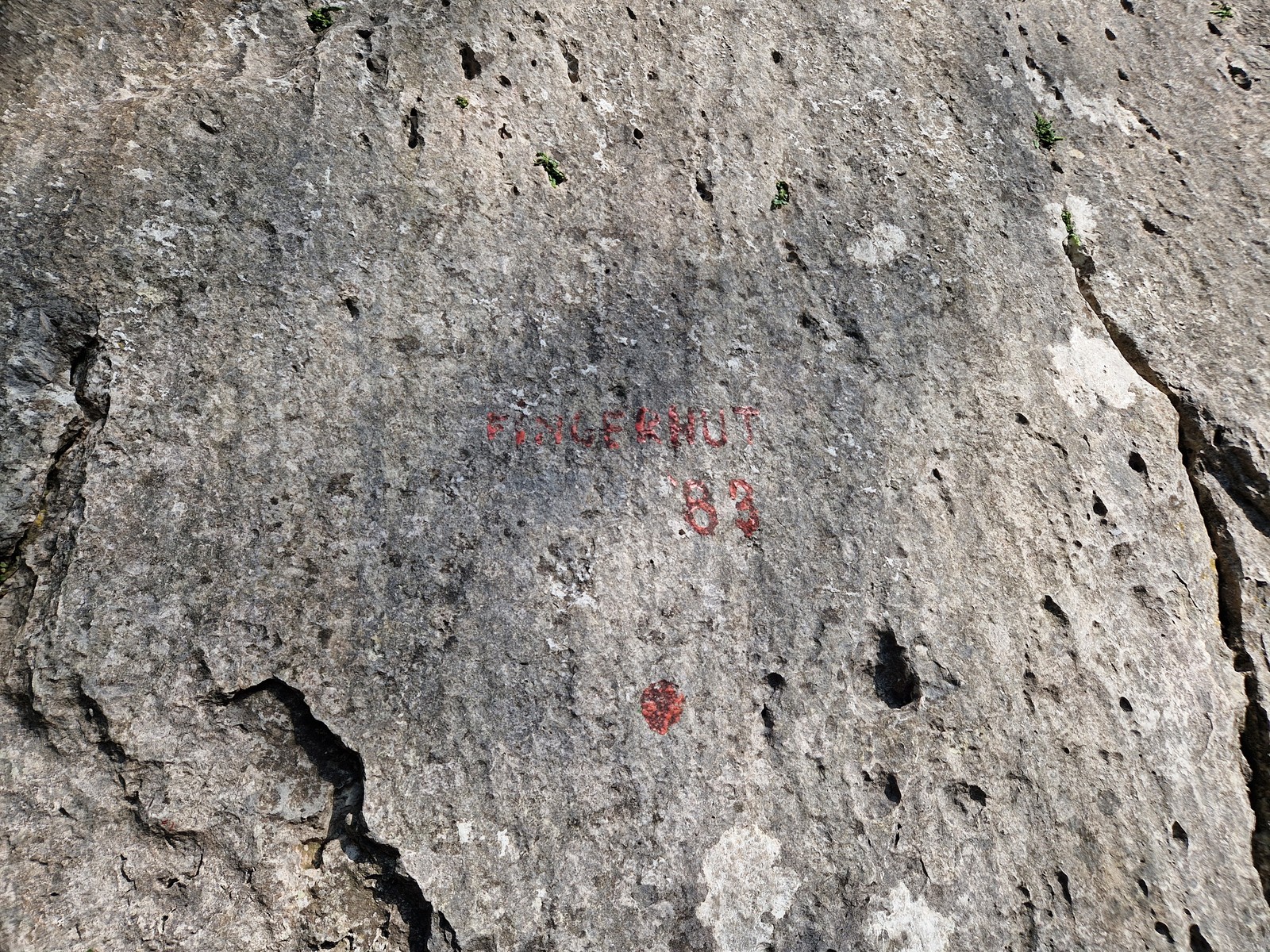 Badener Kletterschule (12) názvy ciest na skale