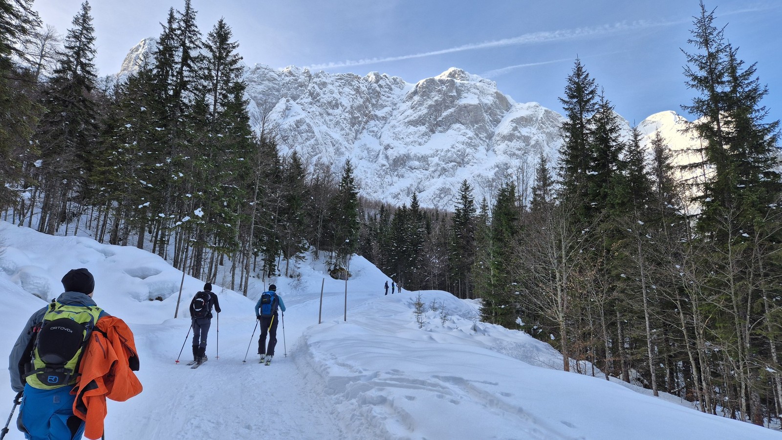 Skialp na Laghi di Fusine (01)