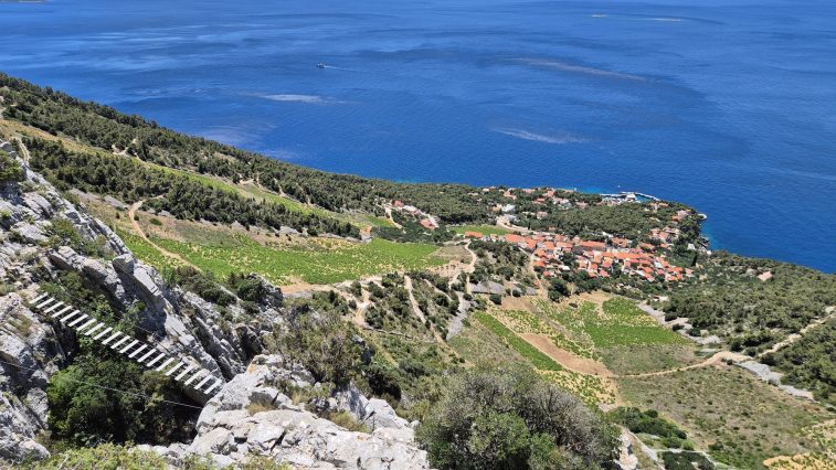 Ferrata Hvar (20) Sveta Nedelja a most Sv Spiridiona