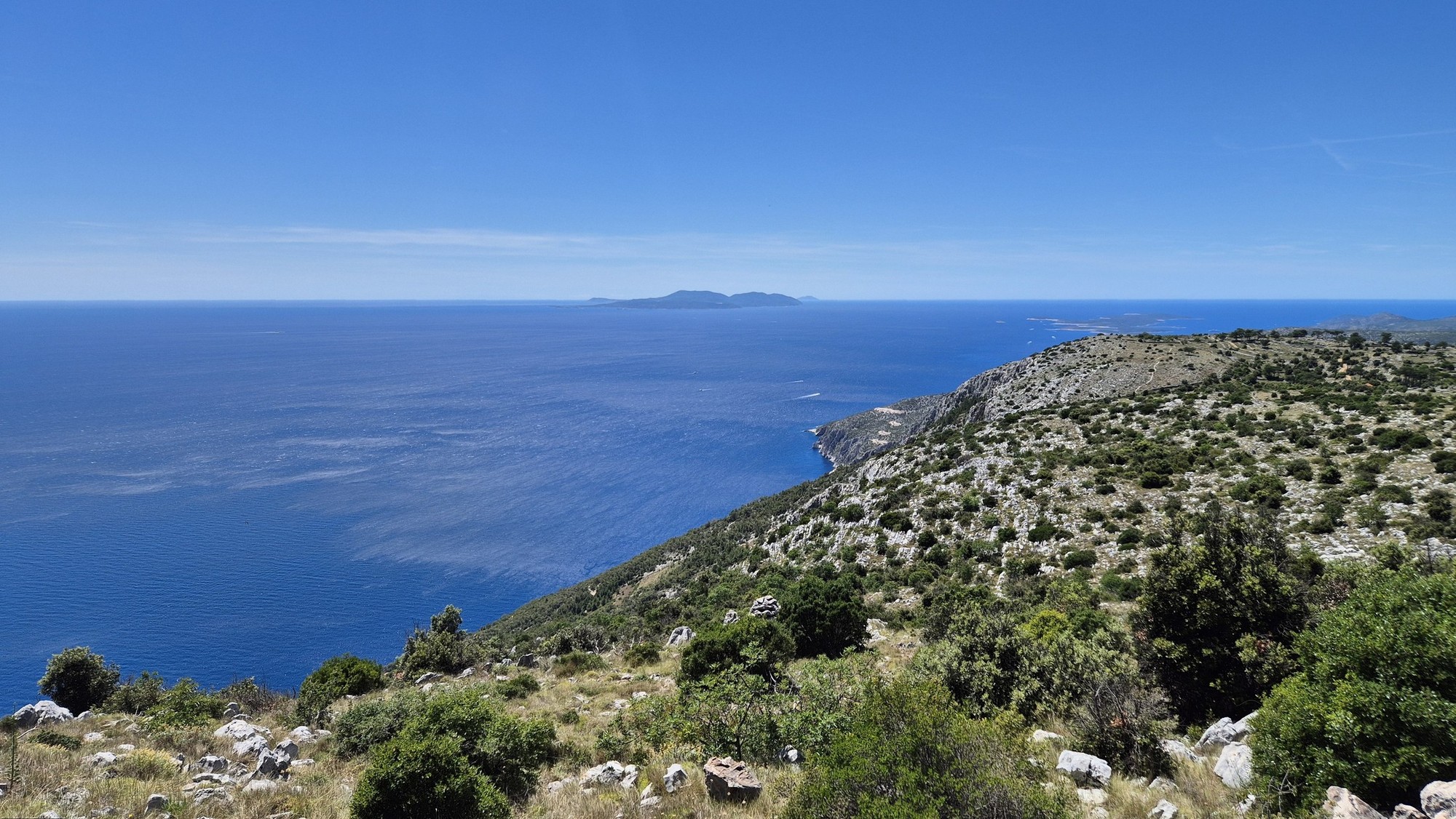 Ferrata Hvar (27) Výhľad na ostrov Vis