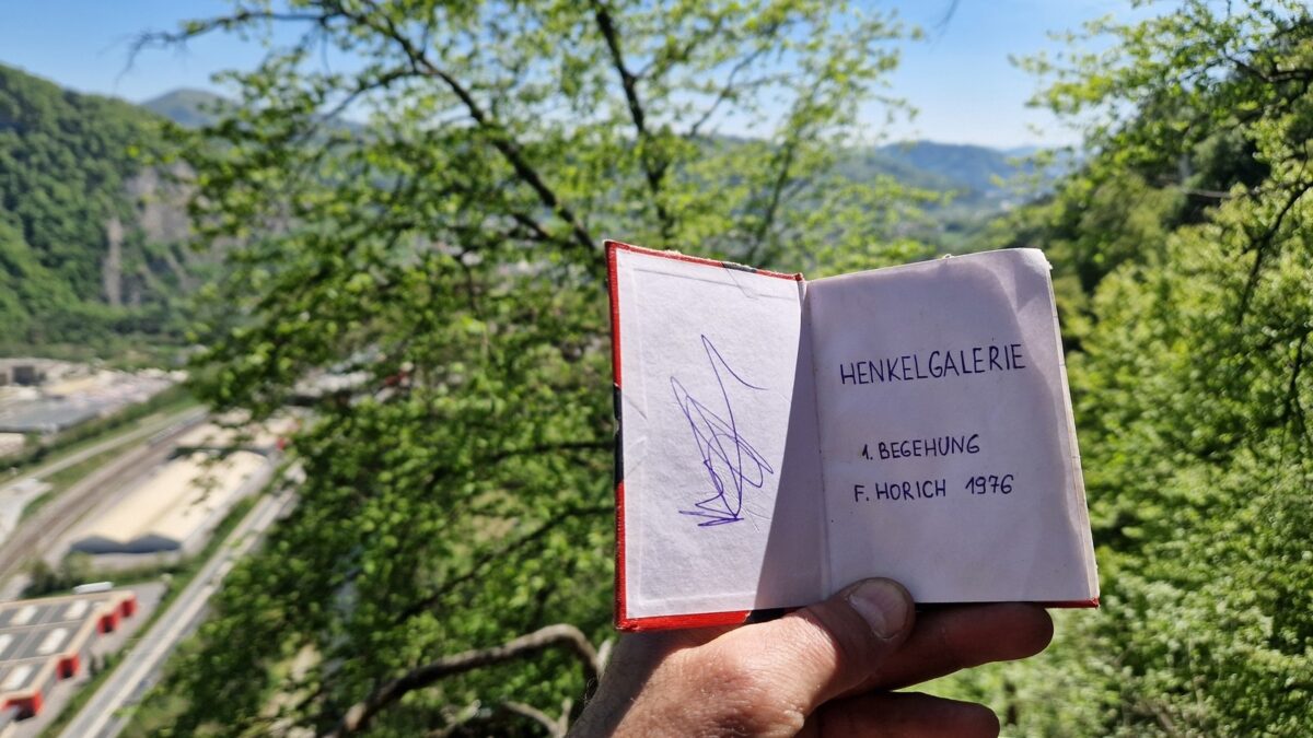 Henkelgalerie (29) vrcholová kniha